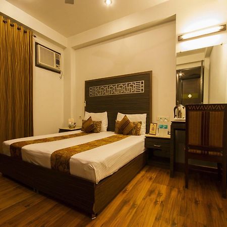 Hotel Sunstar Heights Delhi  Esterno foto