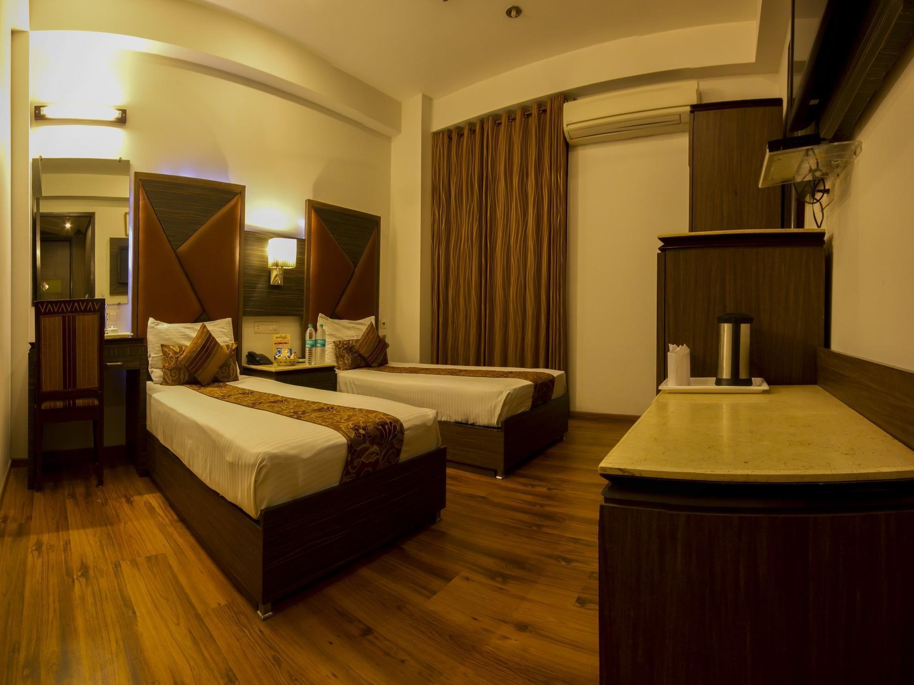 Hotel Sunstar Heights Delhi  Esterno foto