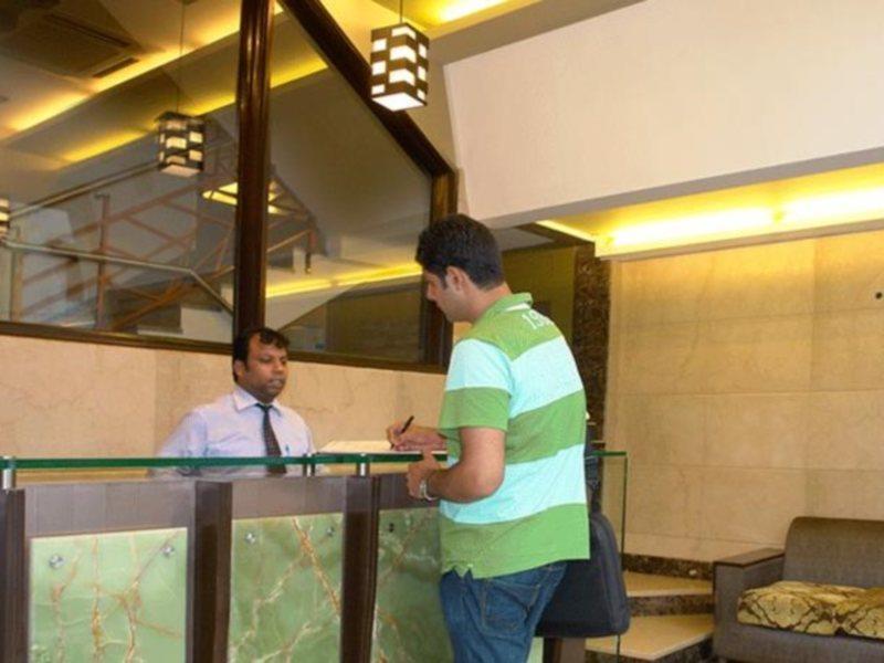 Hotel Sunstar Heights Delhi  Esterno foto