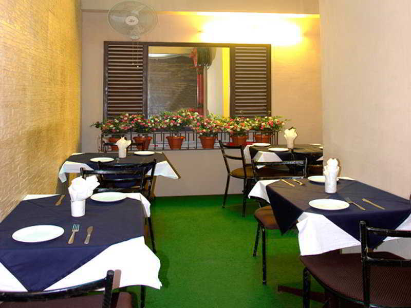Hotel Sunstar Heights Delhi  Esterno foto